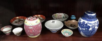 A mixed lot of oriental china