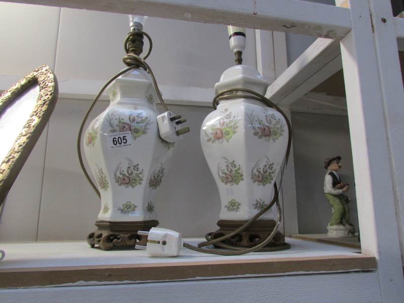 A pair of ceramic table lamps