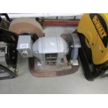 A Wickes 2 wheel bench grinder,