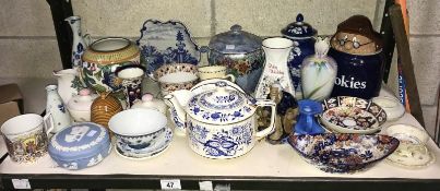 A quantity of china including Wedgwood, Delft,