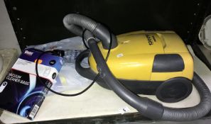 A Daewoo 1300W vacuum cleaner