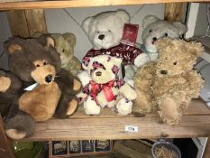 6 cuddly toys