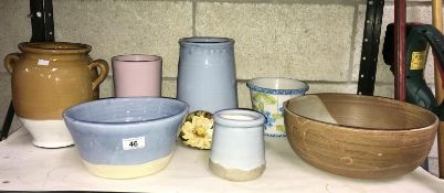 5 pottery bowls / vases