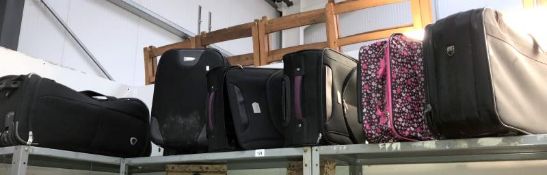 A quantity of cases & a holdall