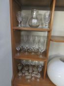 A mixed lot of glass ware