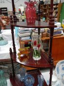 6 items of glass ware,