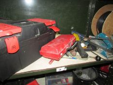 A mixed lot of tools including power planer, pipe cutter, tool box etc.