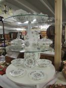 13 pieces of Aynsley 'Pembroke' pattern table ware.