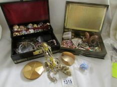 2 boxes of assorted miscellaneous jewellery.