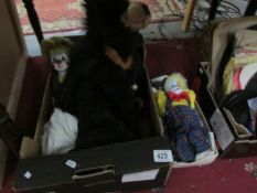 A mixed lot of clown dolls,