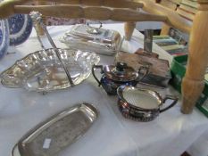 7 items of silver plate / metal ware including cigarette box,
