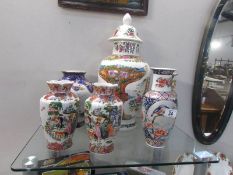 6 oriental vases.