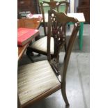 A set of 6 mahogany dining chairs.