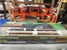 A collection of Hornby '00' gauge railway items consisting of track,