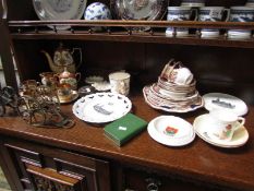 A mixed lot including oriental tea ware.