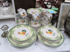 A quantity of Scotts of Stow chicken pattern tea and dinner ware.