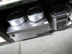 A 4 hob bain marie (iwo) and a Delhoghi coolzone fryer with instructions (fairly new and iwo)