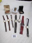 A mixed lot of wrist watches.