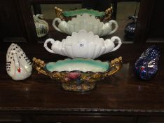 2 swan shaped rose bowls and 2 others.