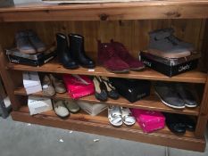 10 pairs of shoes (9 ladies,