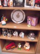 A mixed lot of collectables including boxed Royal Doulton Sleeping Beauty,