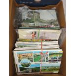 A quantity of assorted postcards, mostly modern.