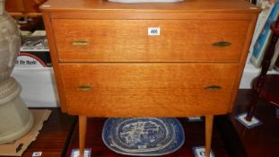 An oak 2 drawer chest