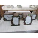 6 decorative photograph frames.