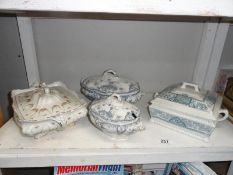 4 lidded tureens.