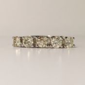 A 1ct plus 18ct white gold 5 stone diamond ring, size O.