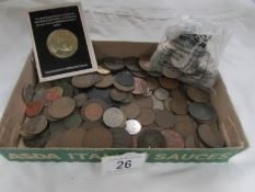 A mixed lot of coins.