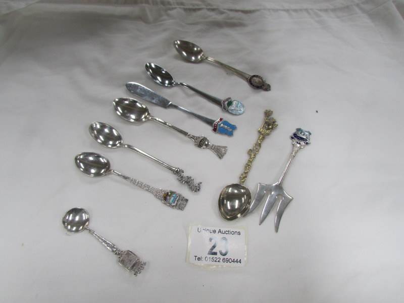 A mixed lot of souvenir spoons etc.