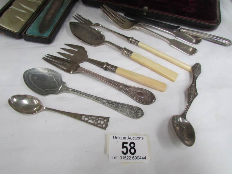 A mixed lot of cutlery. - Image 3 of 3