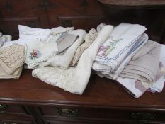 A mixed lot of linen.