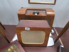 A vintage radio & a speaker
