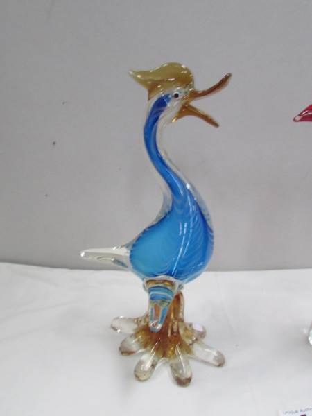 A heavy red Murano glass bird and a heavy blue Murano glass duck. - Image 2 of 3