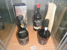 4 bottles of port - Fonseca's 1963 vintage, Director's choice vintage character port, Borges and St.