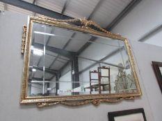 A good quality gilt framed mirror.