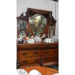 A good quality mirror backed 6 drawer sideboard.