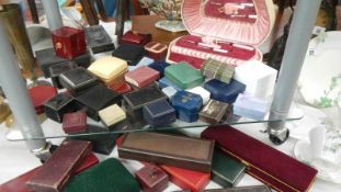 A mixed lot of assorted jewellery boxes including ring boxes.