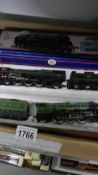 7 00 gauge model railway engines:- HOrnby R369 BR class 110 DMU (boxed),