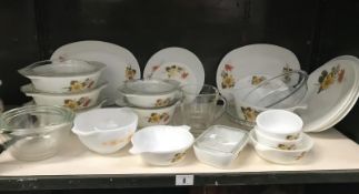 A good lot of Pyrex dishes