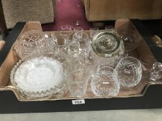 A quantity of glass and crystal including 6 etched gin glasses (1 A/F)
