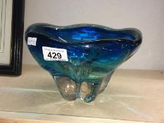 An art glass bowl