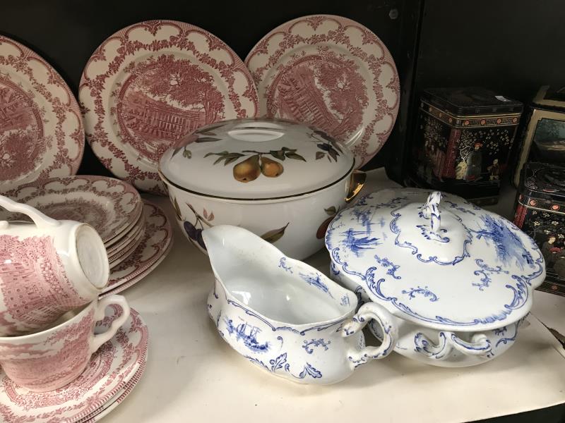 A mixed lot of china including Ridgway's Delft, Royal Worcester, - Image 3 of 4