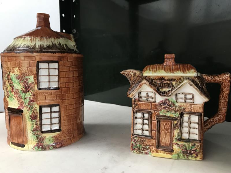 4 pieces of Price Kensington cottage ware - Image 2 of 3