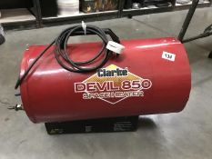 A Clarke Devil 850 space heater