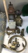 A mixed lot of brass and copper including car horn (a/f).