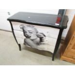 A 3 drawer chest depicting Marilyn Monroe.