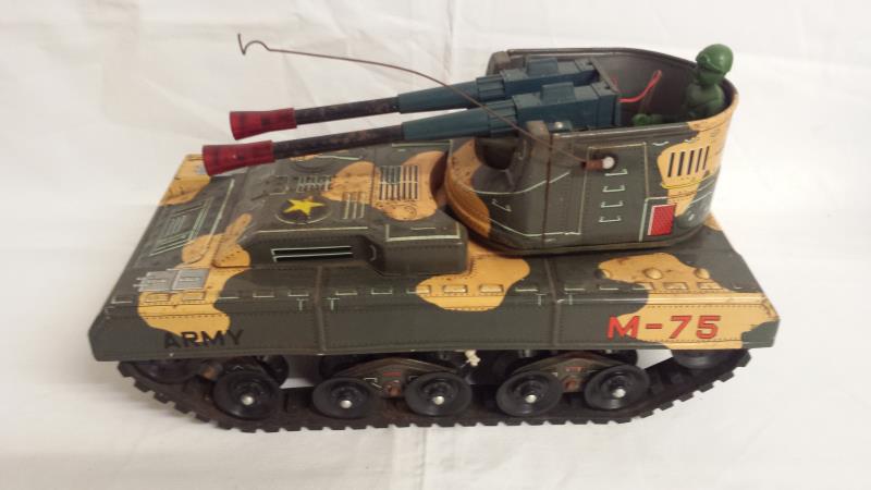 A Japanese battery operated toy tank with logo mark for YONEZAWA. - Image 4 of 4